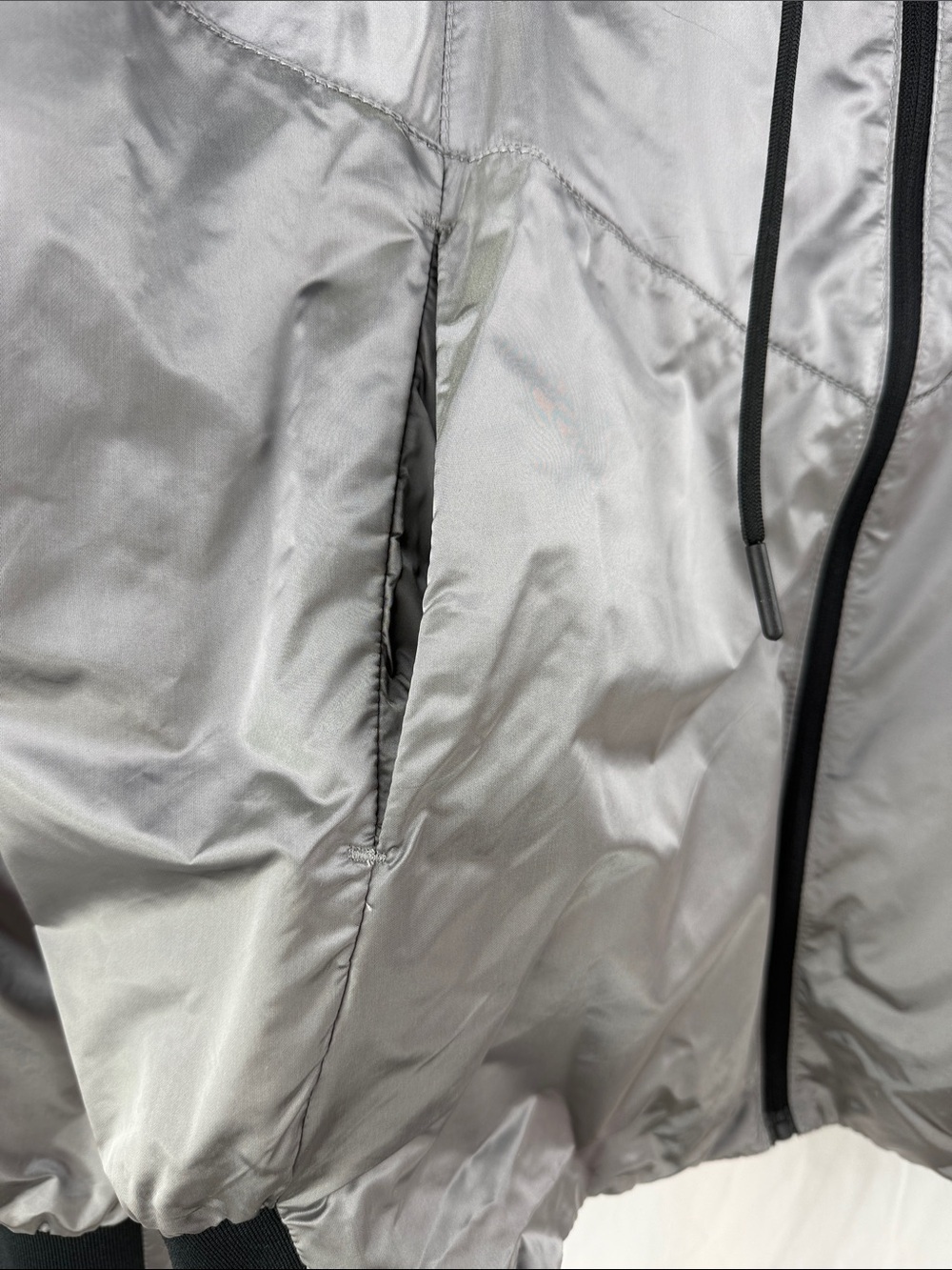 ZYIA Active Women’s Size Large Silver Metallic Gray Hooded Windbreaker Jacket - Picture 2 of 10